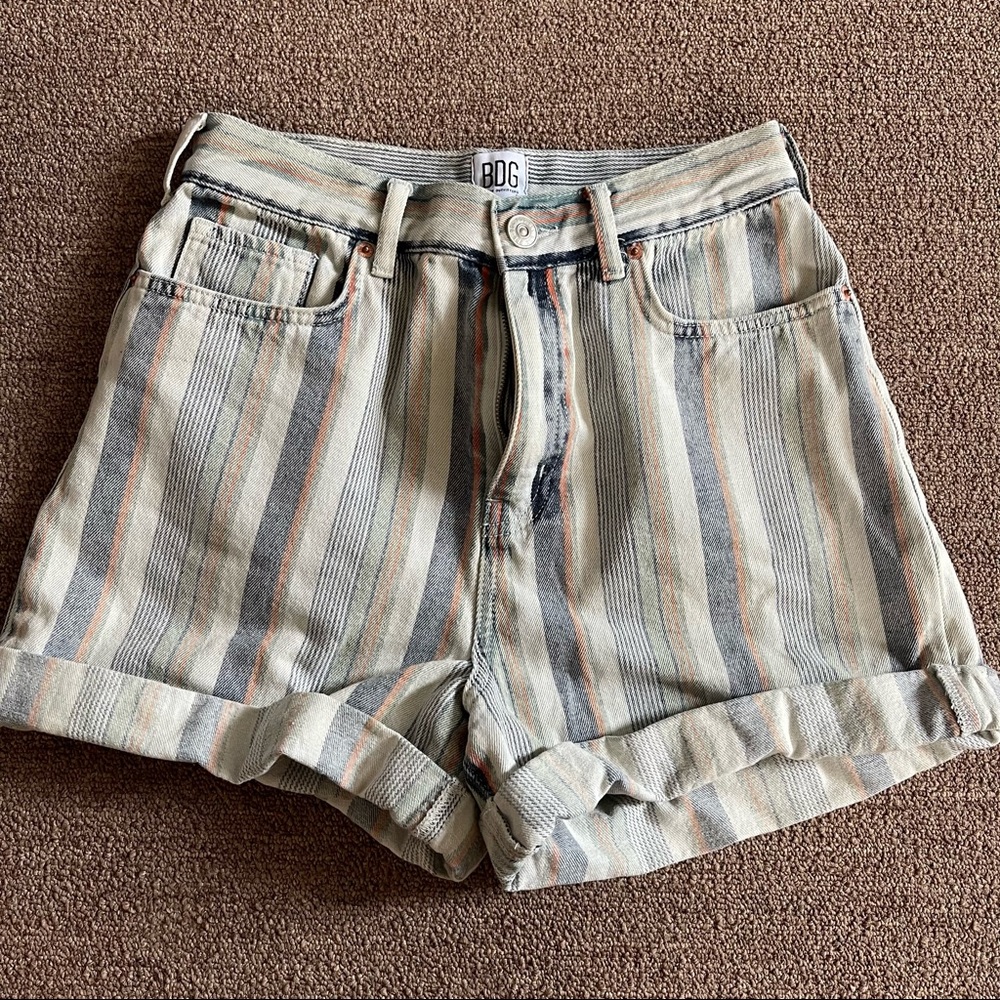 NWOT BDG Mom Shorts in Stripe